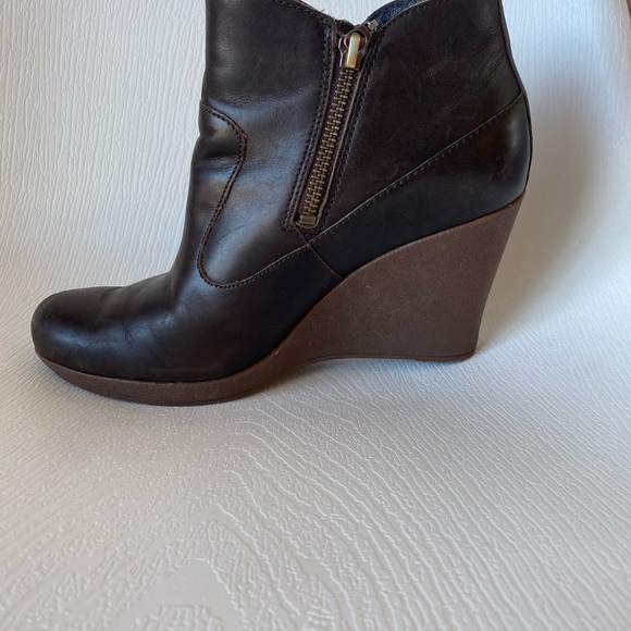 UGG Brown Meredith Boot 8 - Picture 6 of 8